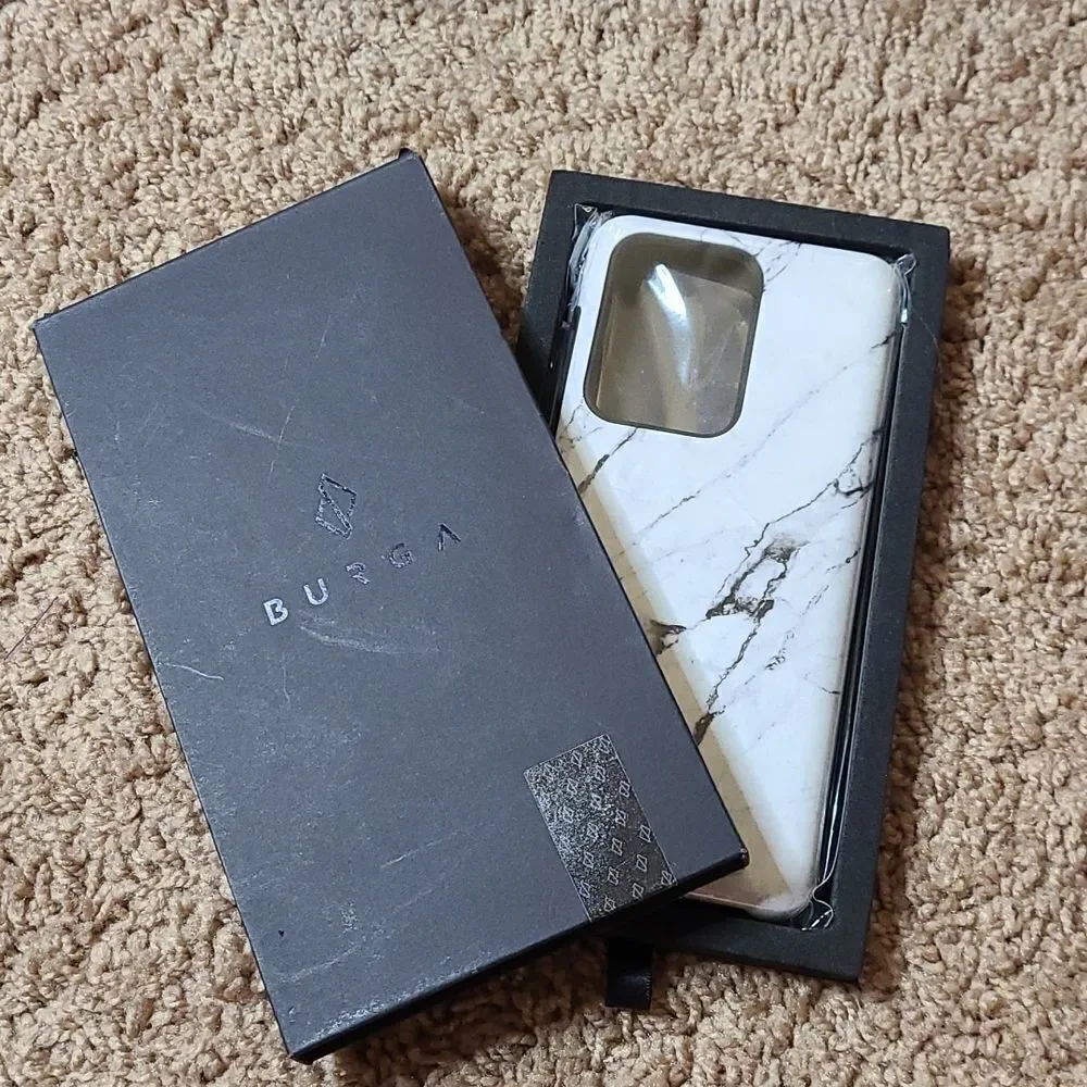 Burga case for Galaxy S20 ultra White and Black Marble